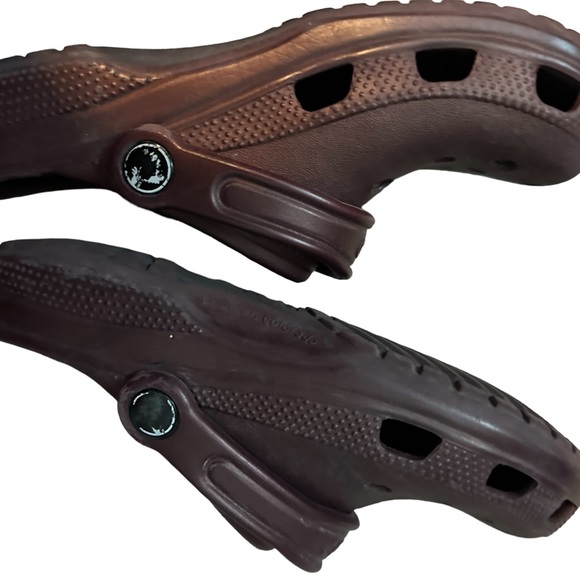 ❤️ CROCS Classic Clogs Mules Slip On Comfort Shoes Dark Cherry Unisex Size 4/6 - Picture 8 of 11